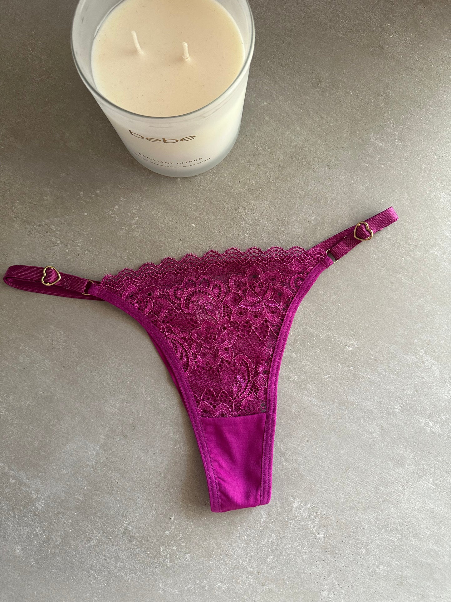 SECOND SKIN LACE THONG – FUCHSIA
