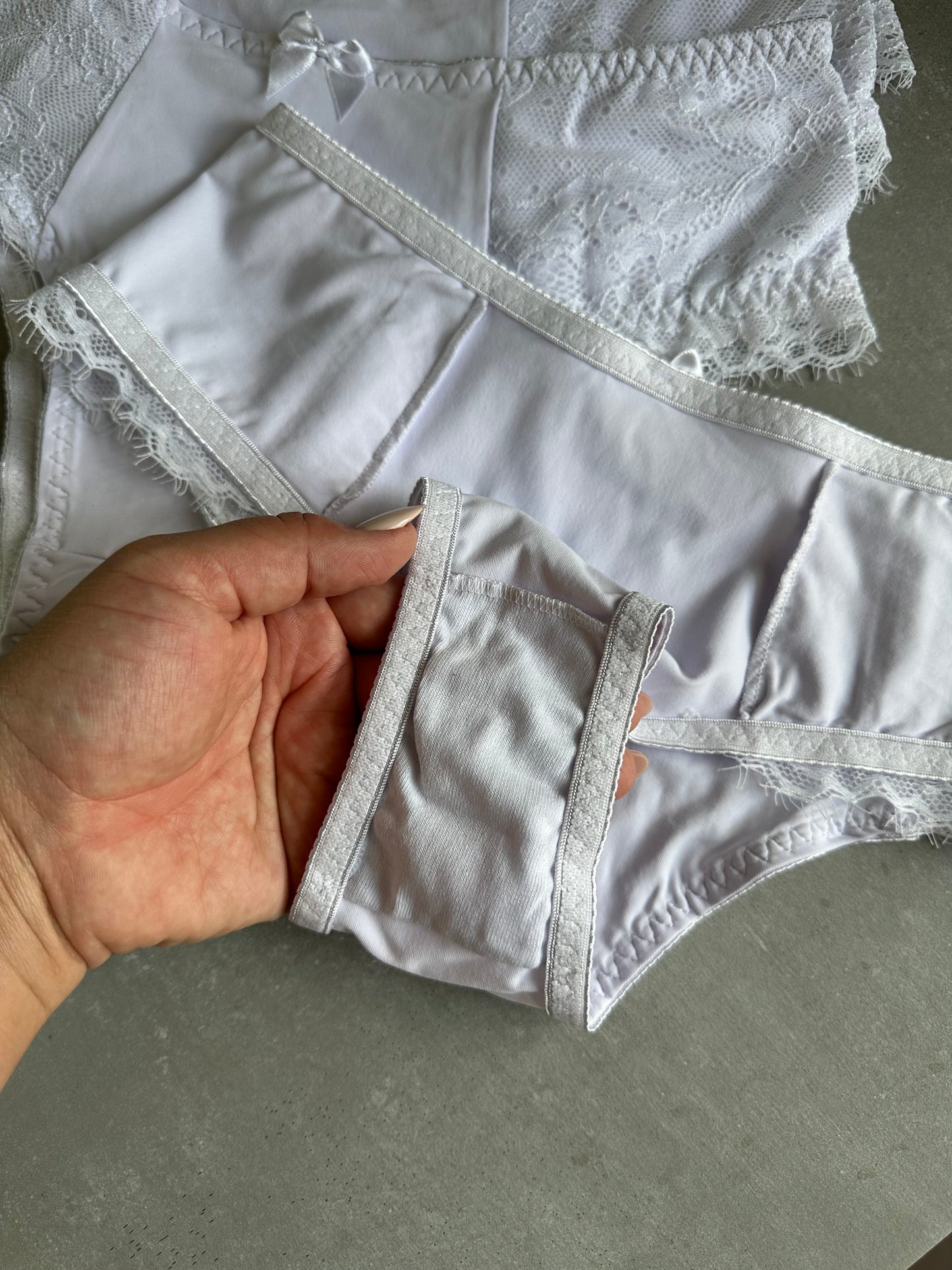 FULL COVERAGE BRIEF – WHITE