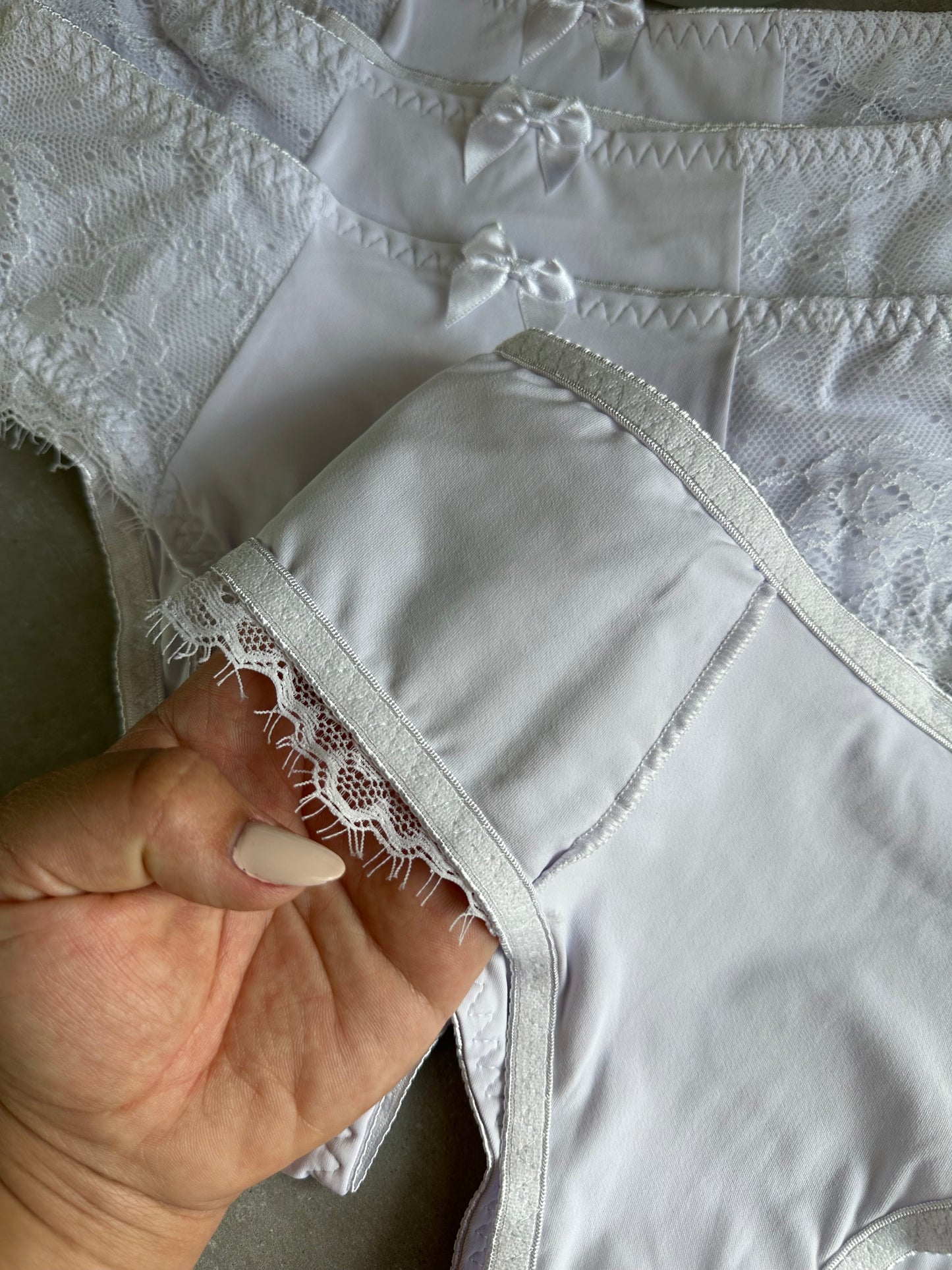 FULL COVERAGE BRIEF – WHITE