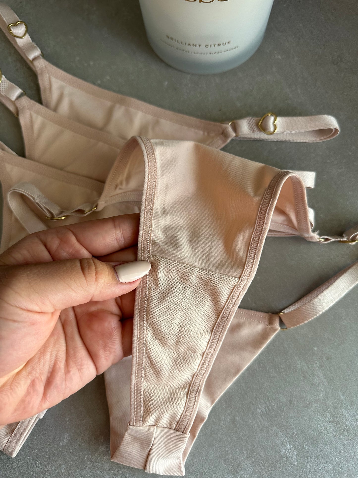 SECOND SKIN ADJUSTABLE THONG – BEIGE