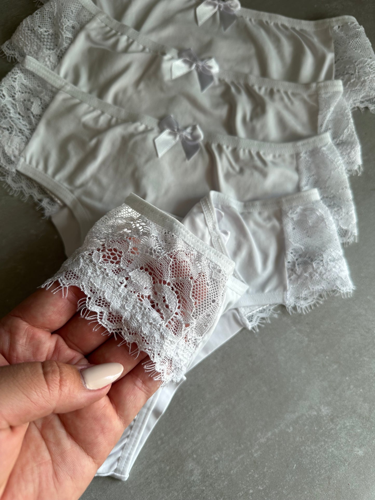 COMFORT LACE BRIEF – WHITE