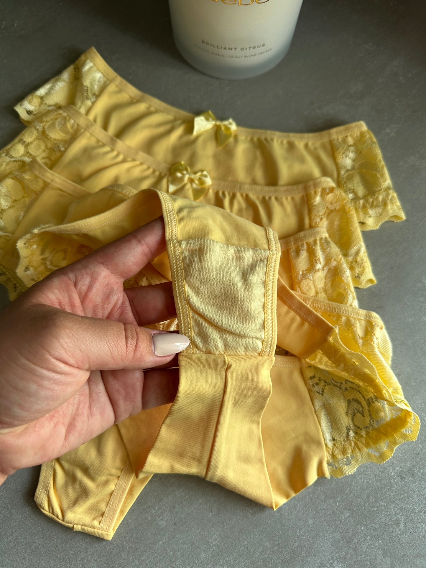 COMFORT LACE BRIEF – YELLOW