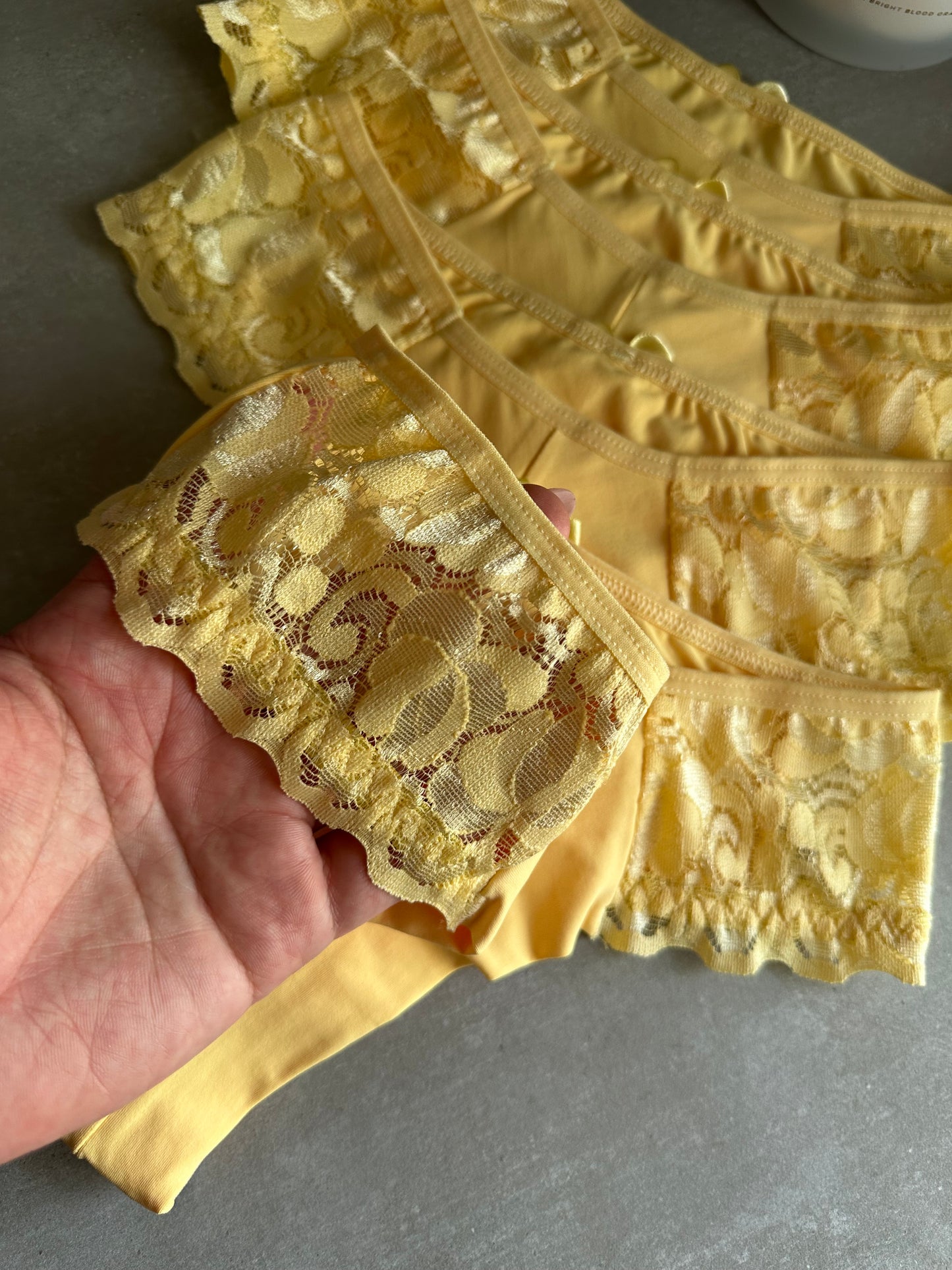 COMFORT LACE BRIEF – YELLOW
