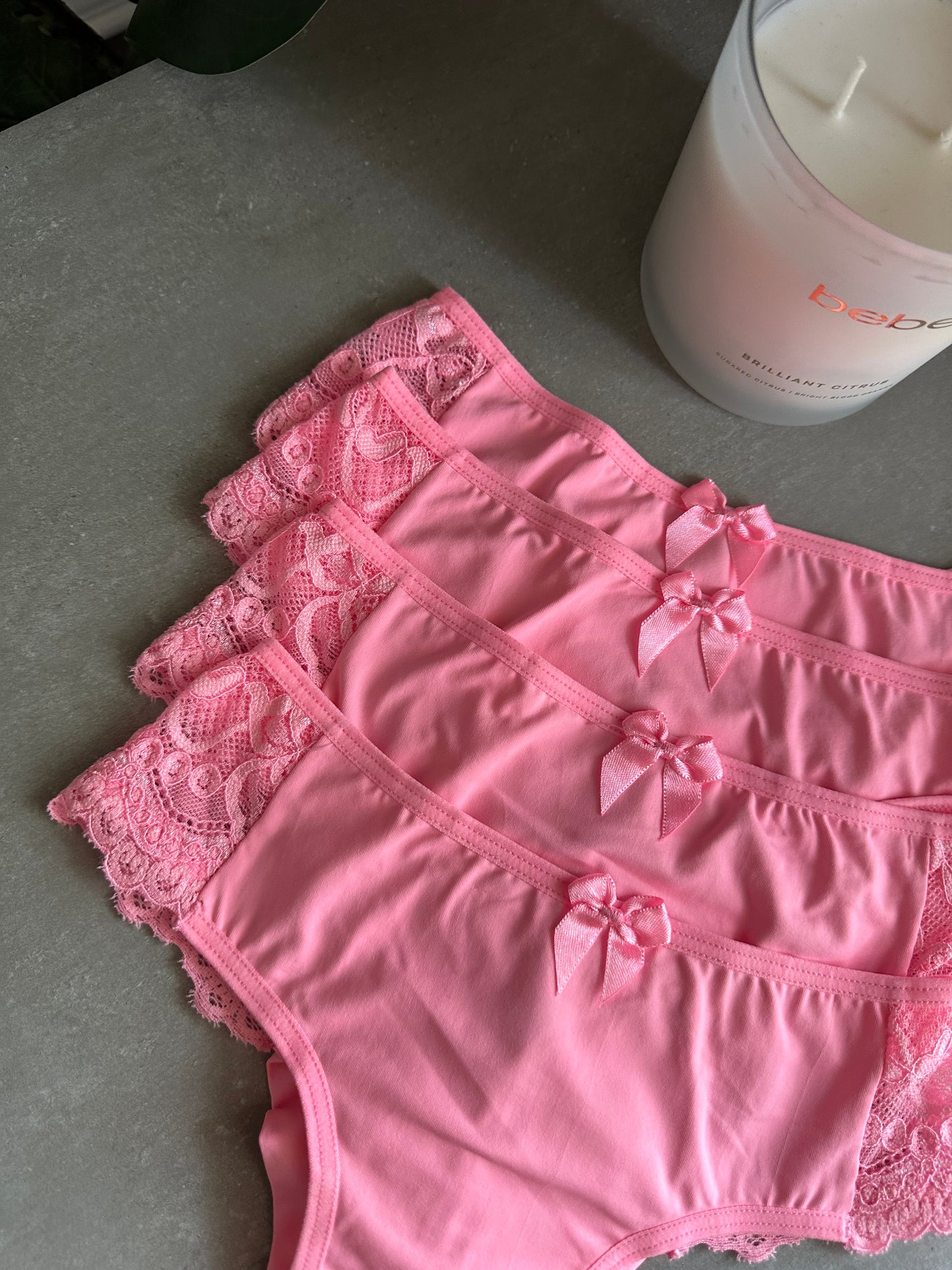 COMFORT LACE BRIEF – NEON PINK