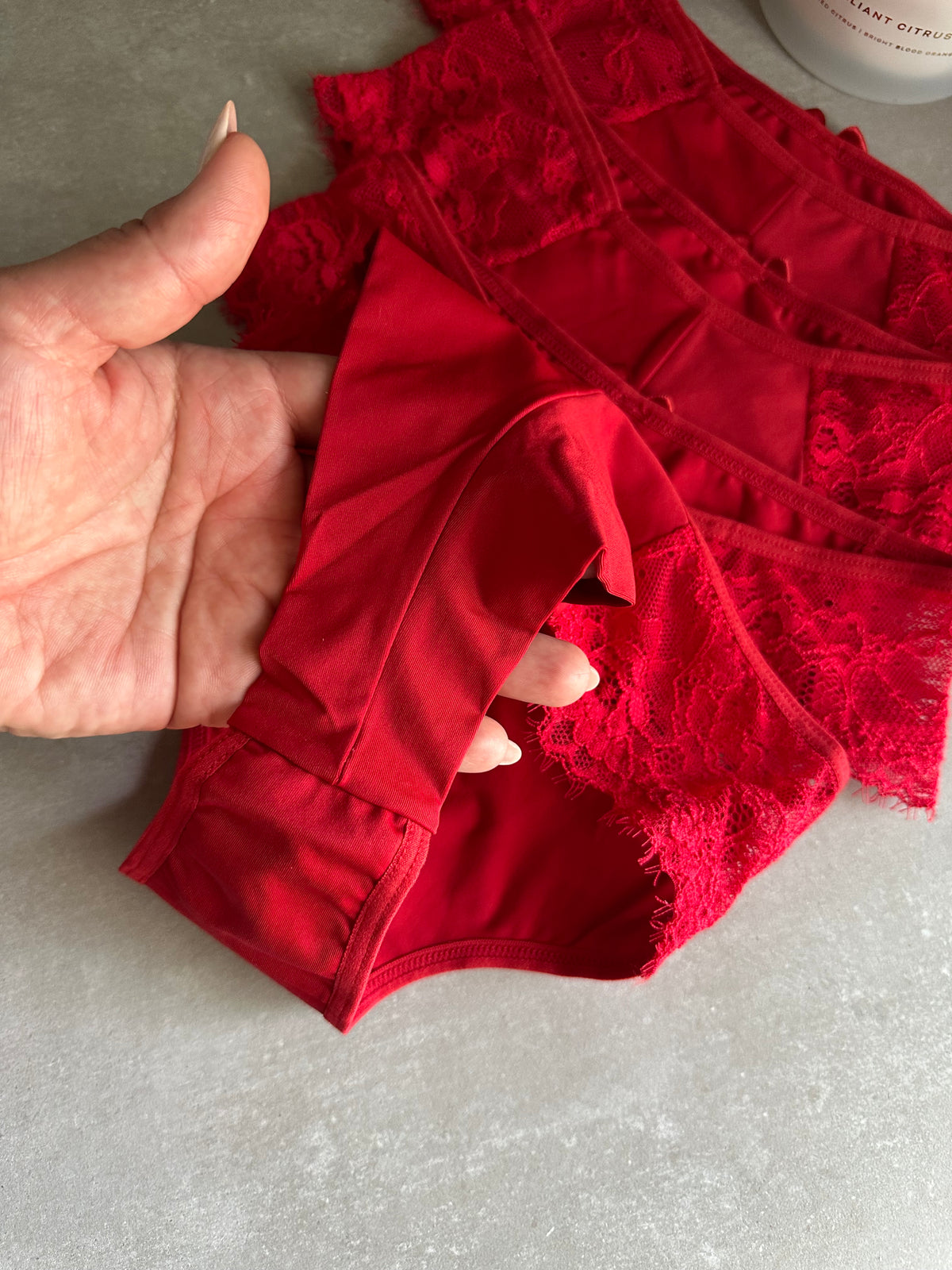 COMFORT LACE BRIEF – RED