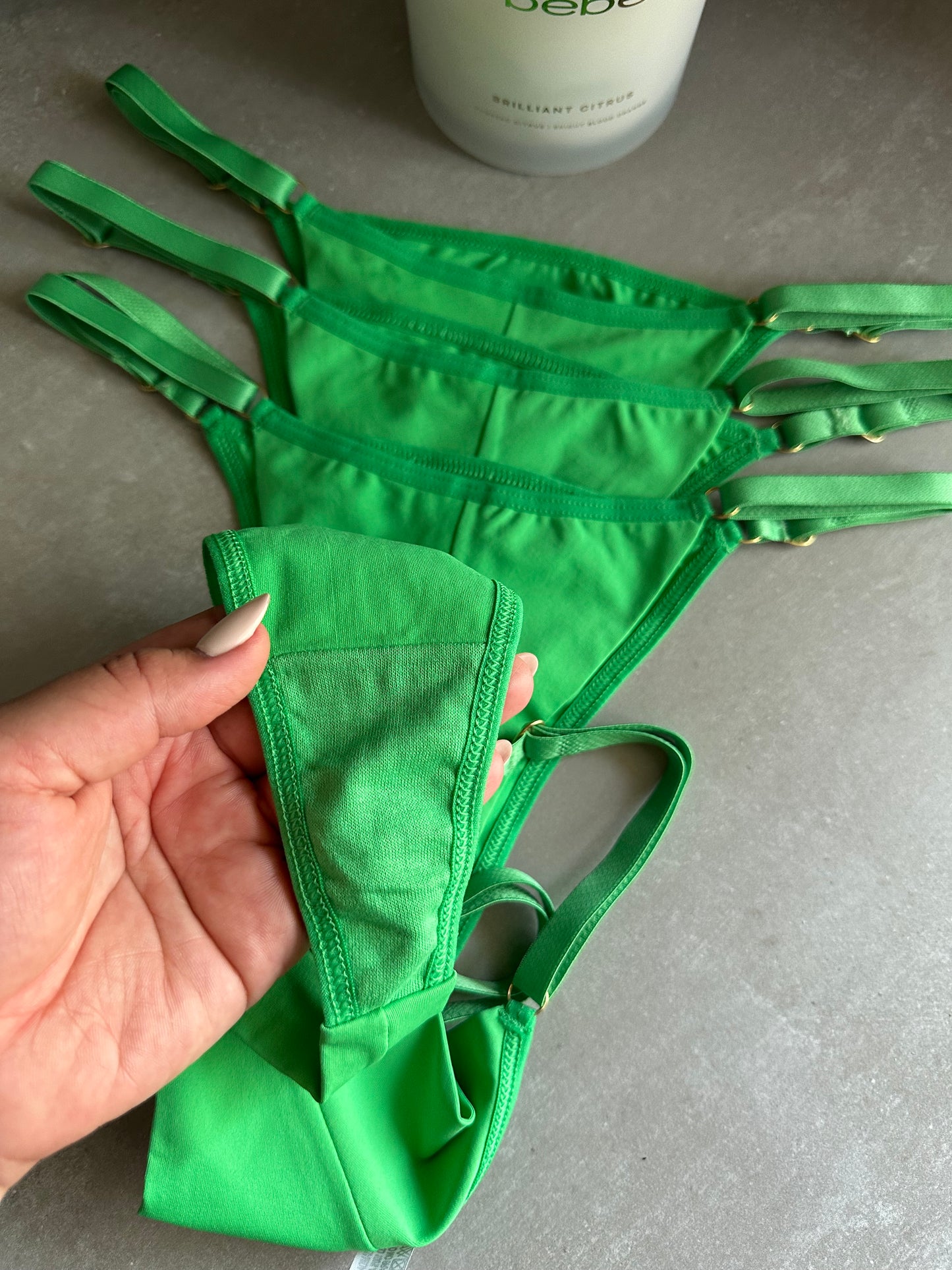 SECOND SKIN ADJUSTABLE THONG – GREEN