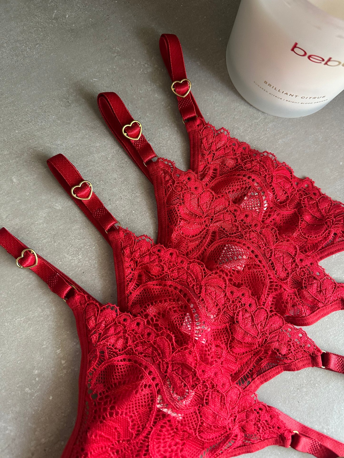 SECOND SKIN LACE THONG – RED
