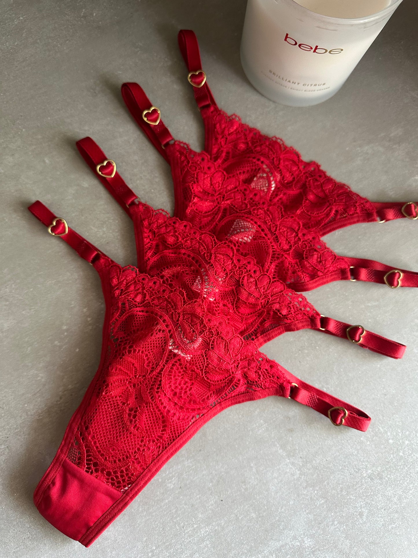 SECOND SKIN LACE THONG – RED