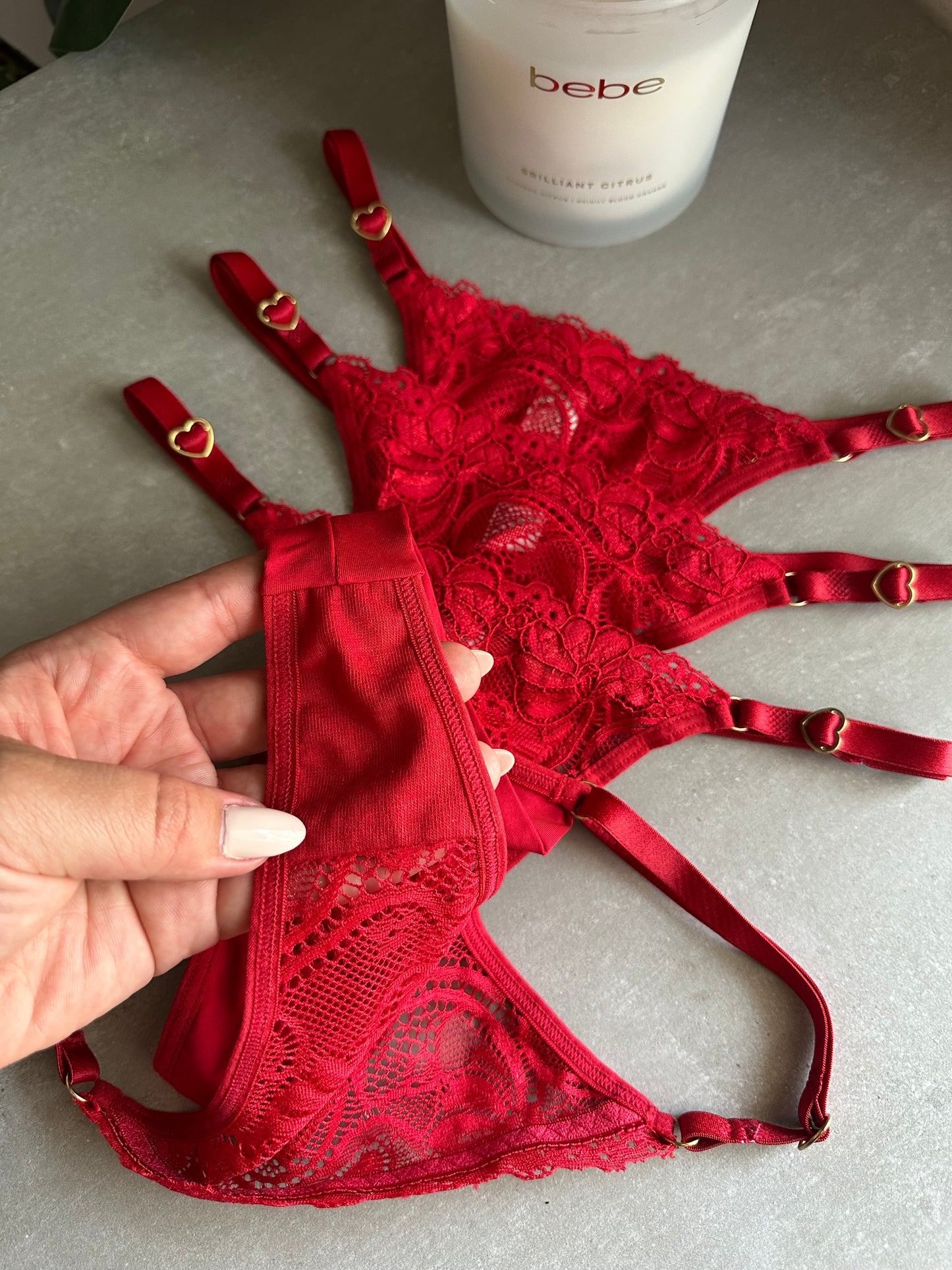 SECOND SKIN LACE THONG – RED