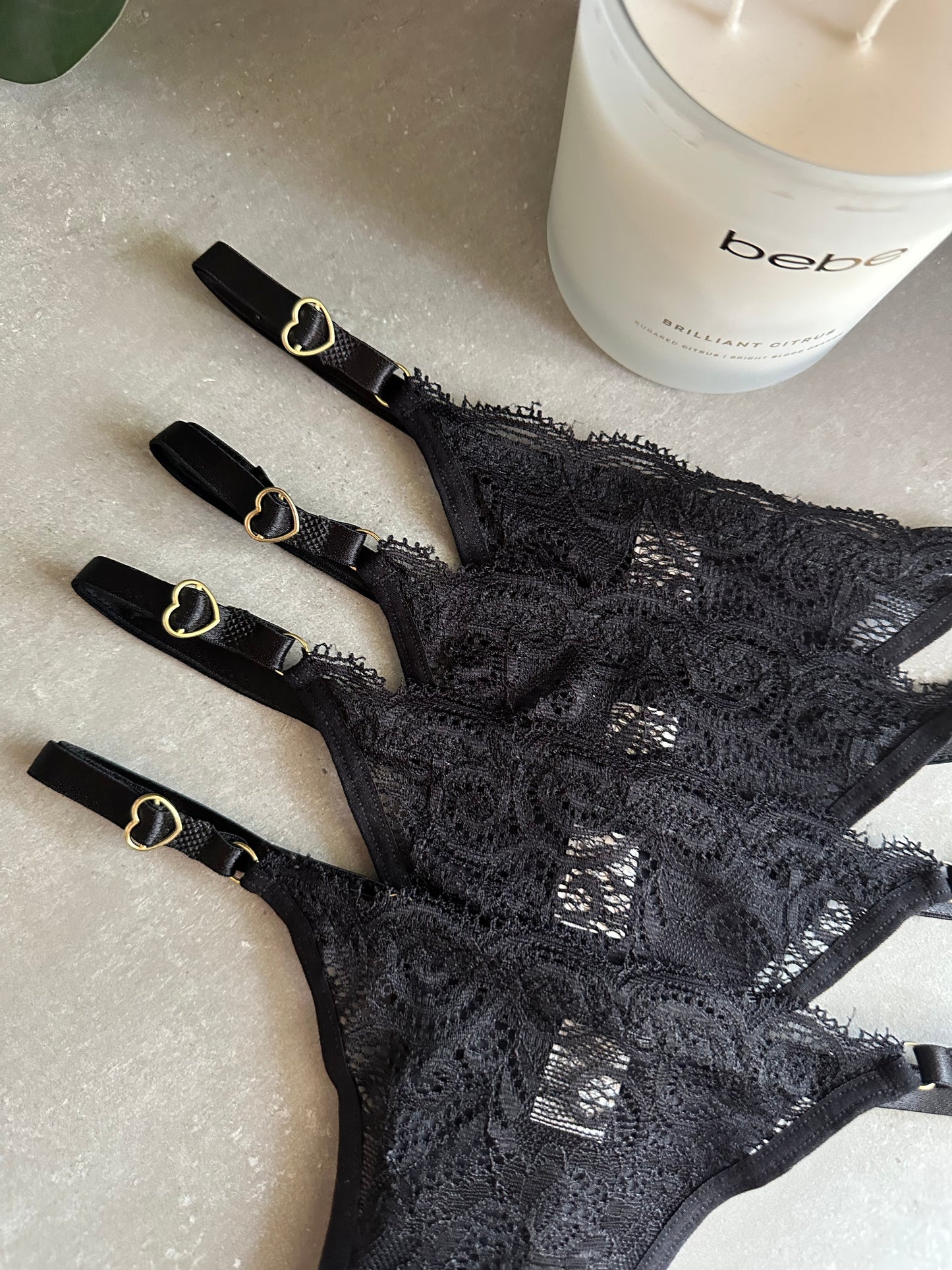 SECOND SKIN LACE THONG – BLACK