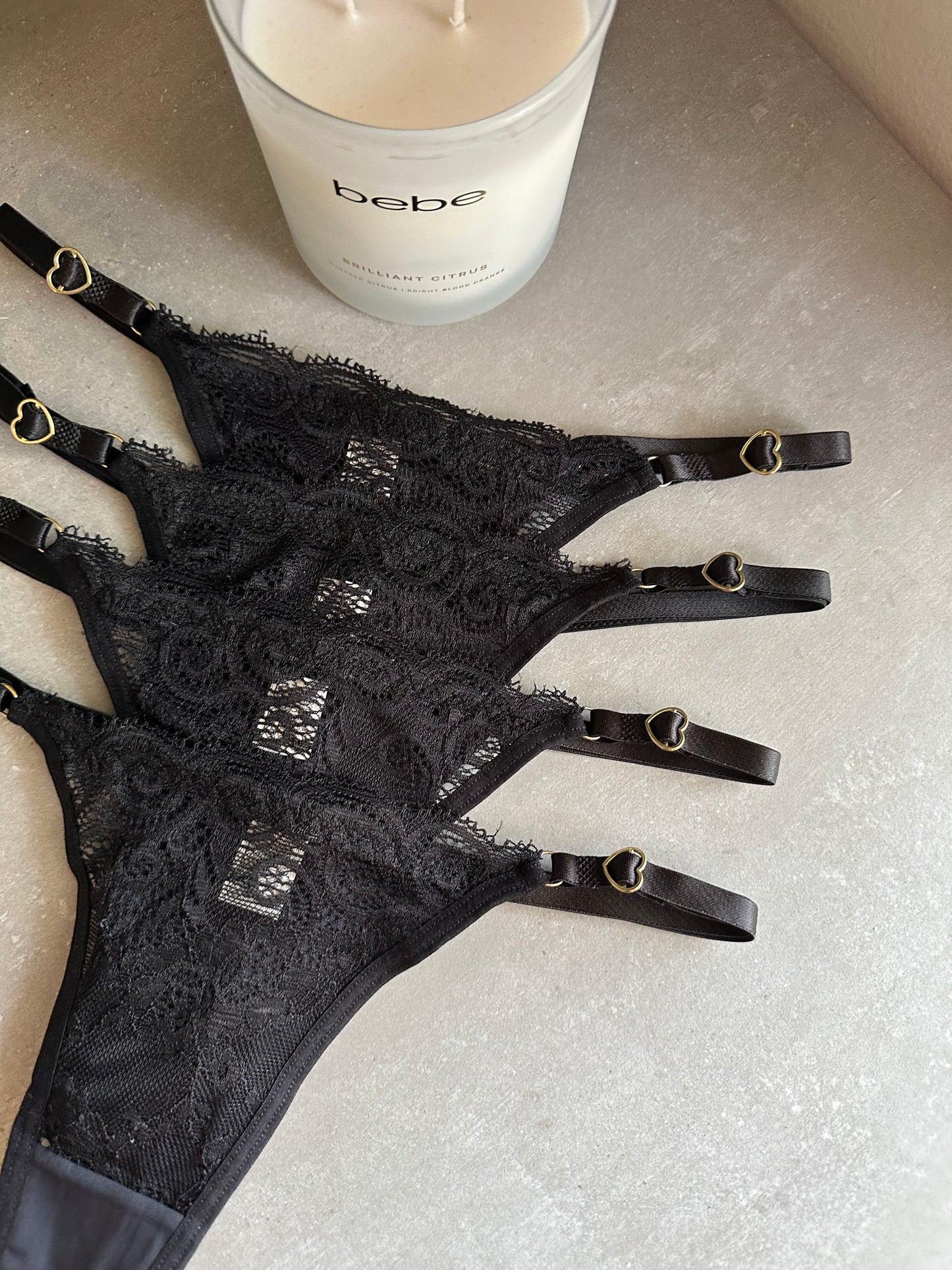 SECOND SKIN LACE THONG – BLACK