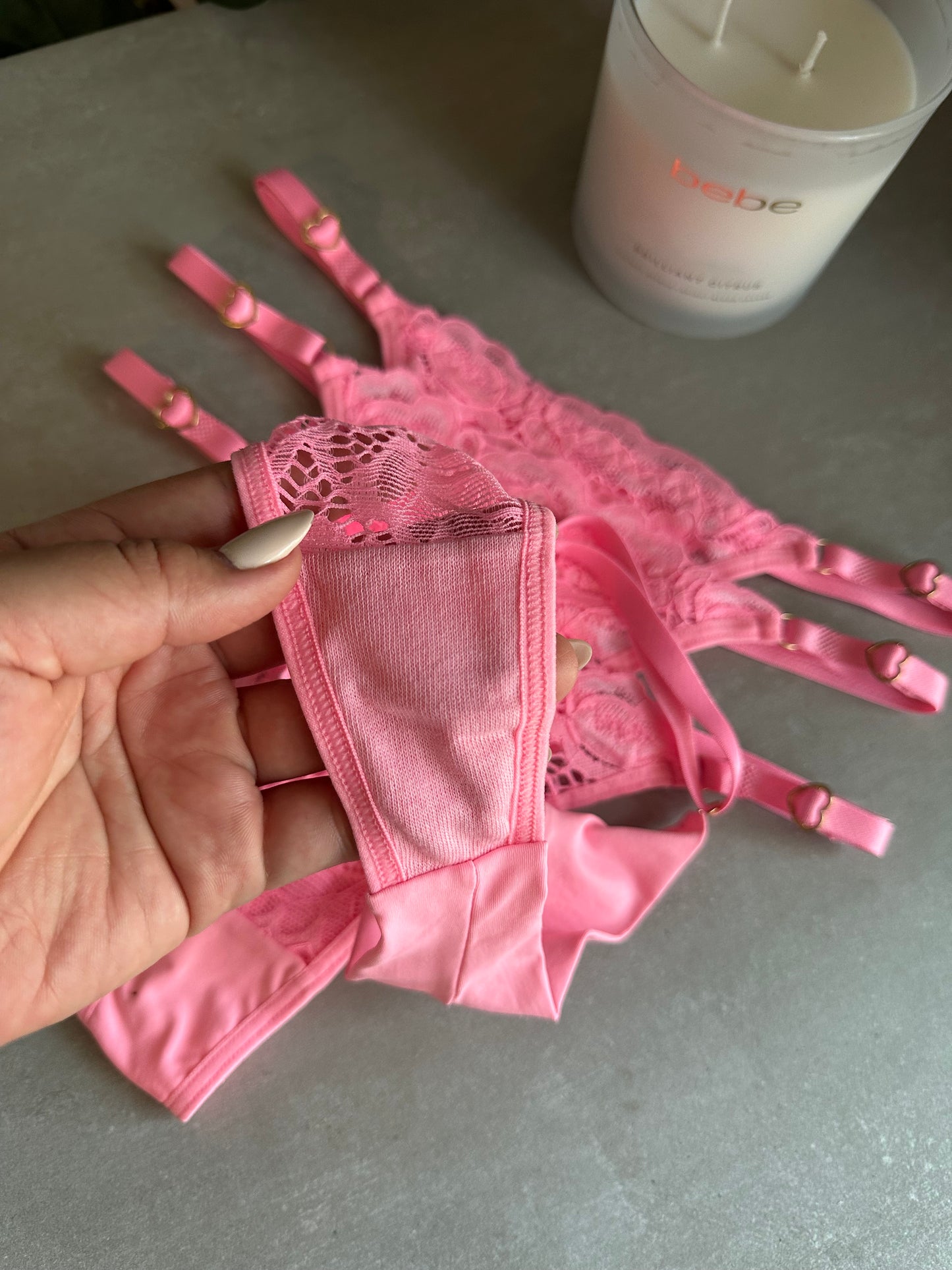 SECOND SKIN LACE THONG – NEON PINK