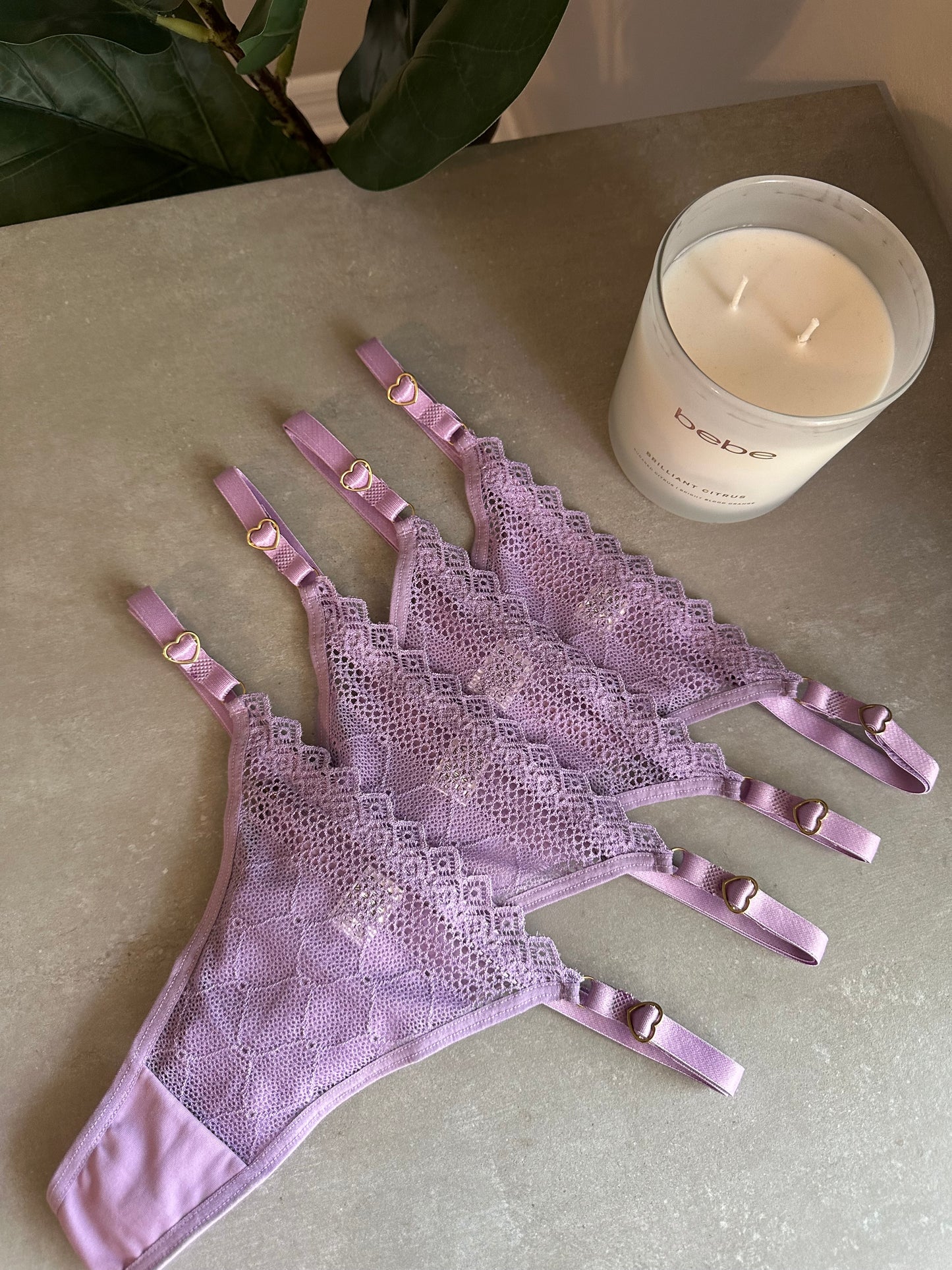 SECOND SKIN LACE THONG – LILAC