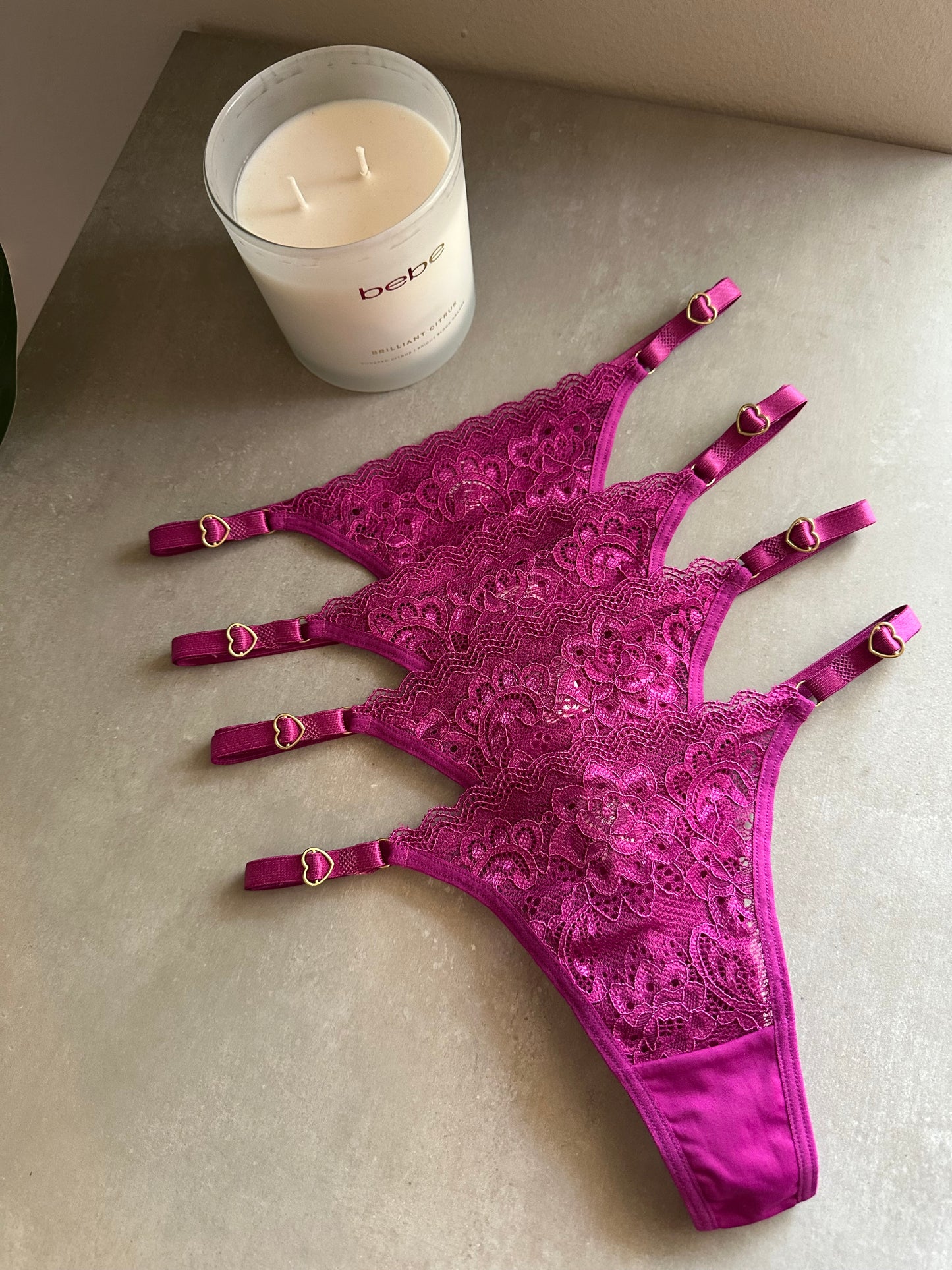 SECOND SKIN LACE THONG – FUCHSIA