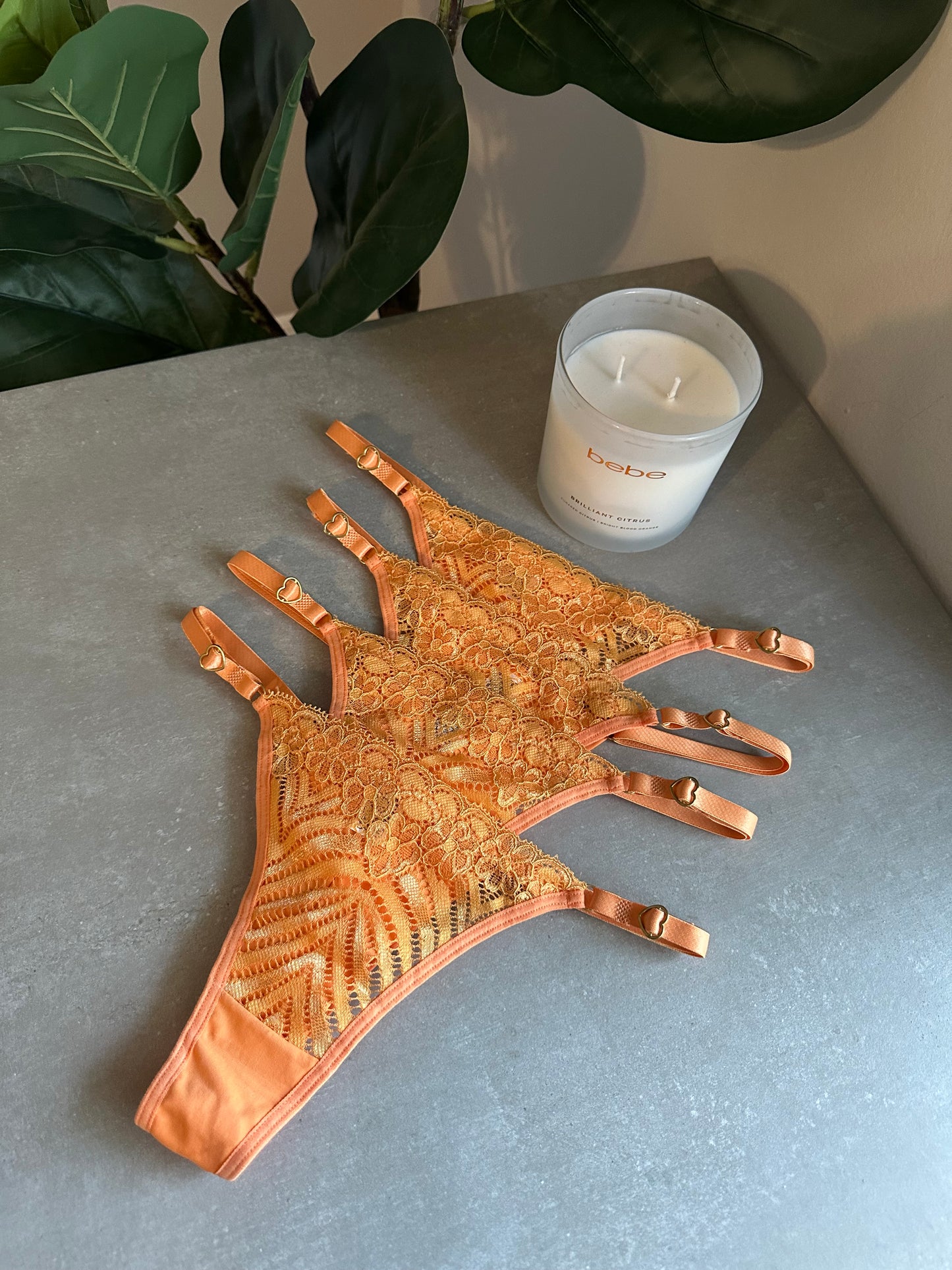 SECOND SKIN LACE THONG – ORANGE