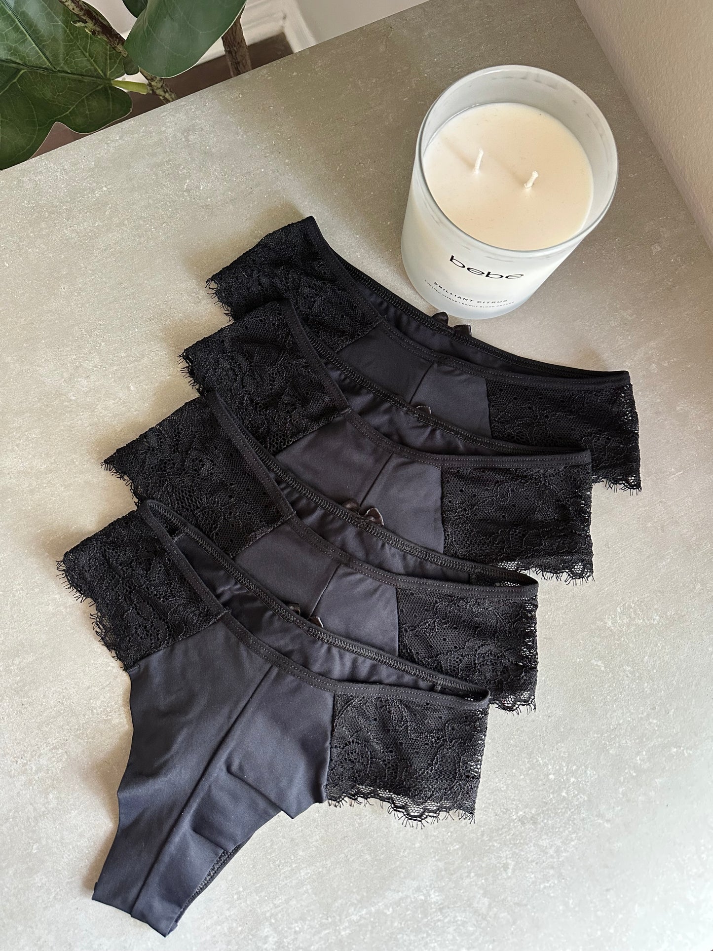 COMFORT LACE BRIEF – BLACK